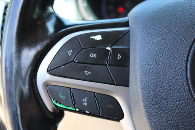 Used 2020 Jeep Grand Cherokee Limited RWD image 22