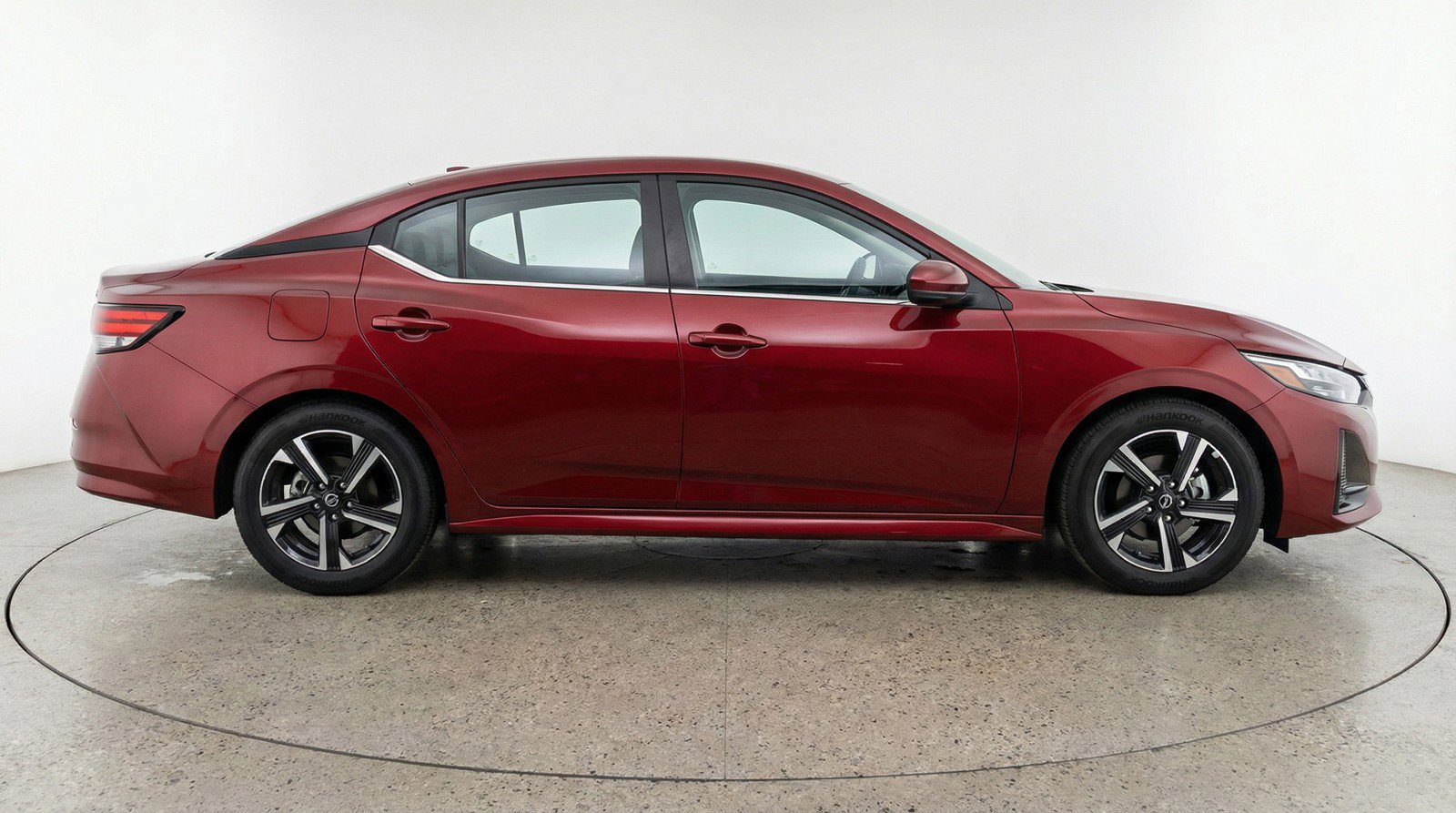 Used 2025 Nissan Sentra SV image 11