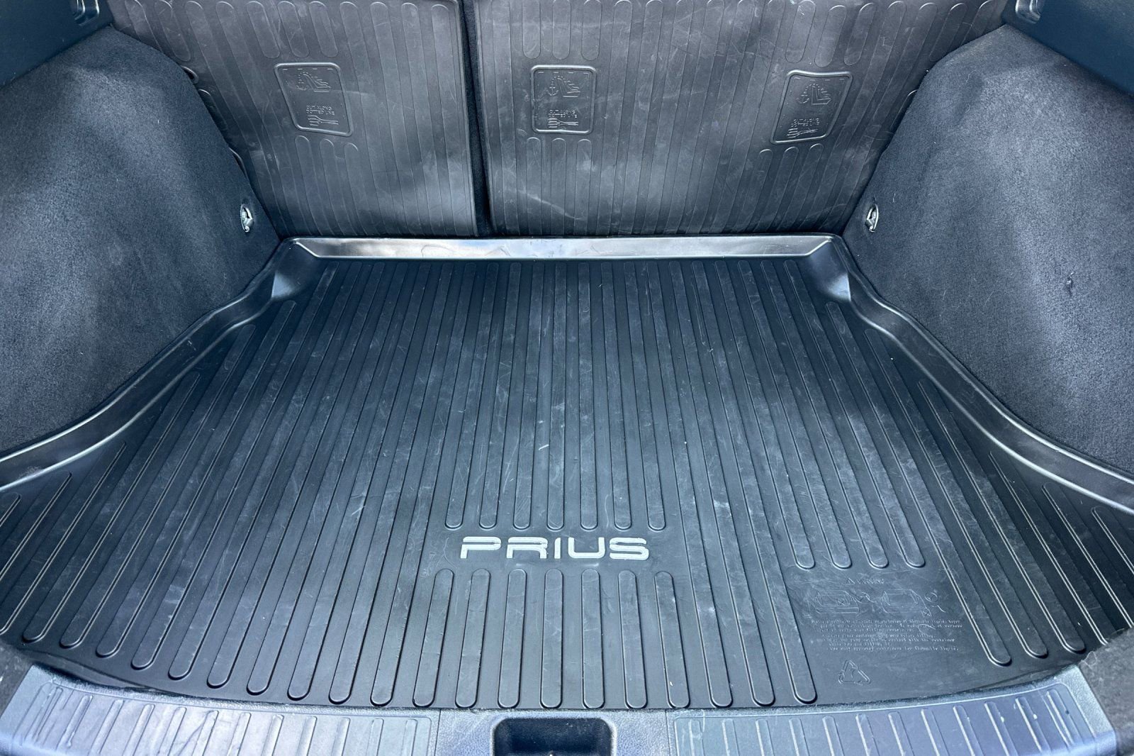 Used 2022 Toyota Prius XLE image 14