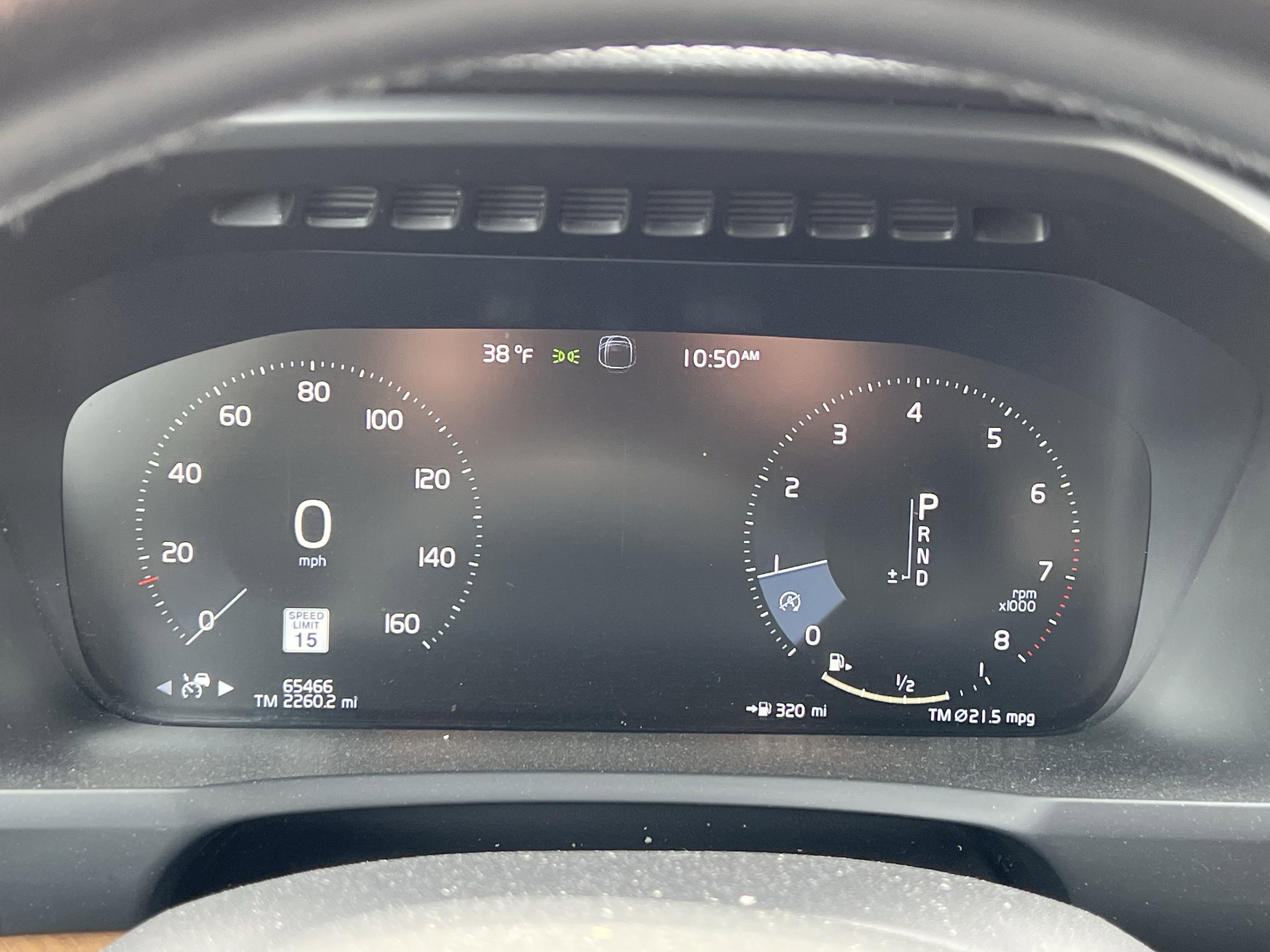 Used 2021 Volvo XC90 T6 Momentum w/ Advanced Package image 21