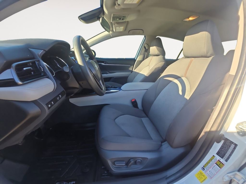 Used 2020 Toyota Camry LE w/ Carpet Mat Package FWD image 9