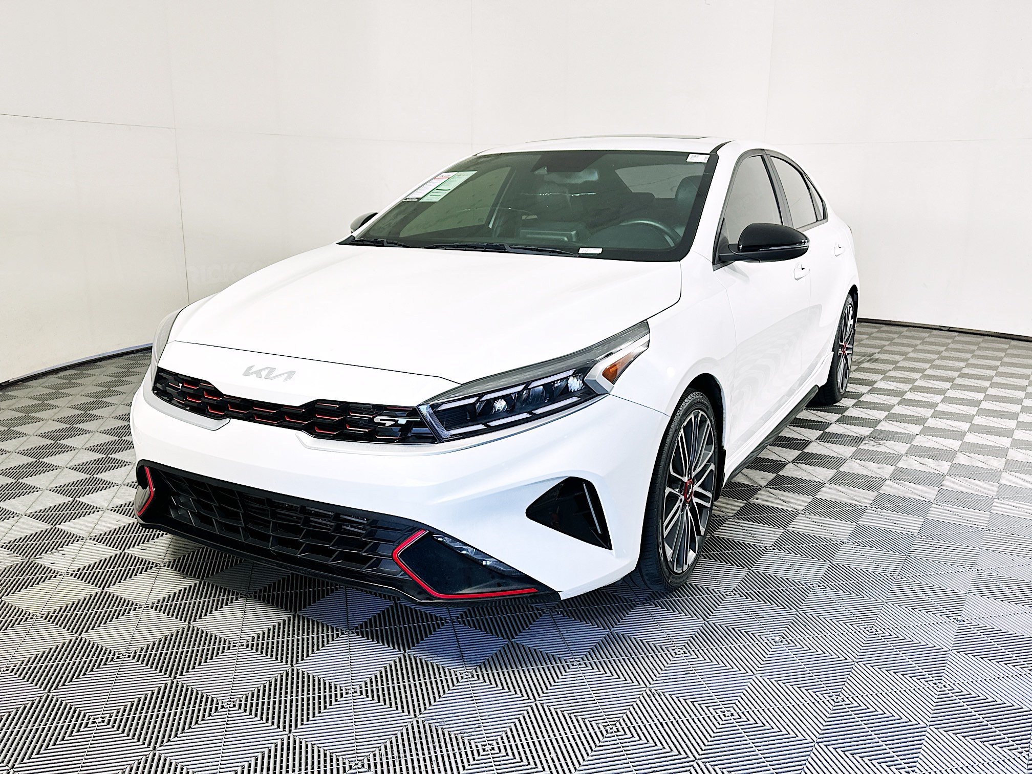 Used 2022 Kia Forte GT FWD image 7