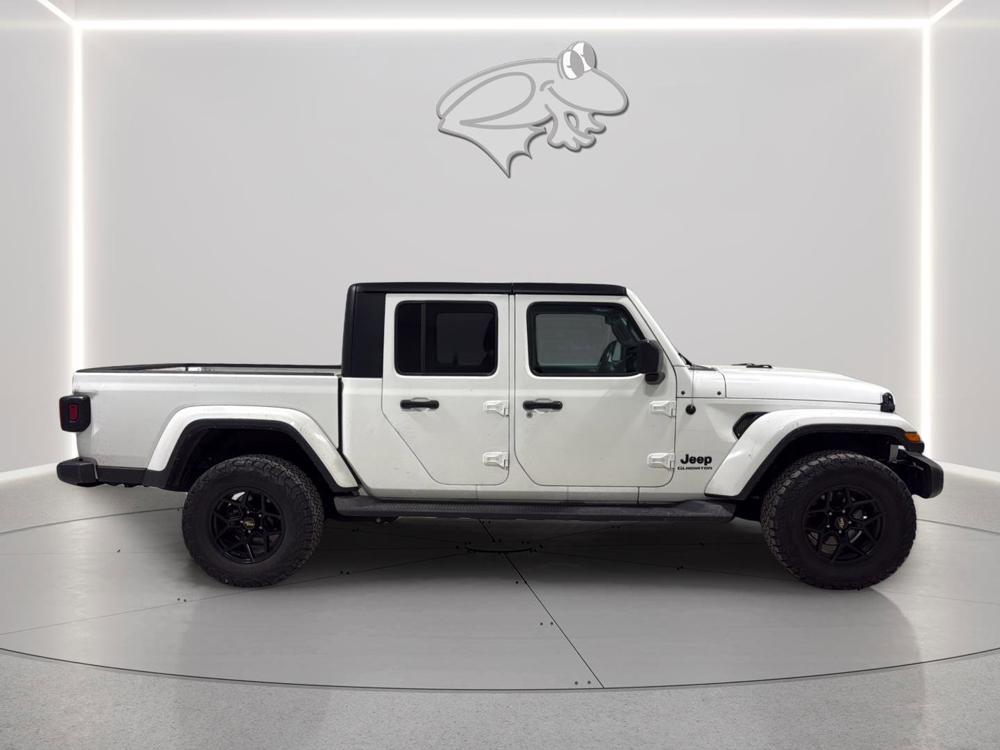 Used 2022 Jeep Gladiator Sport image 7