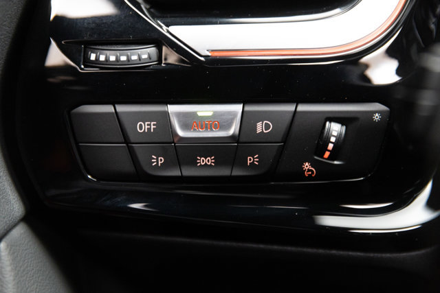 Used 2025 BMW Z4 M40i w/ Edition image 74