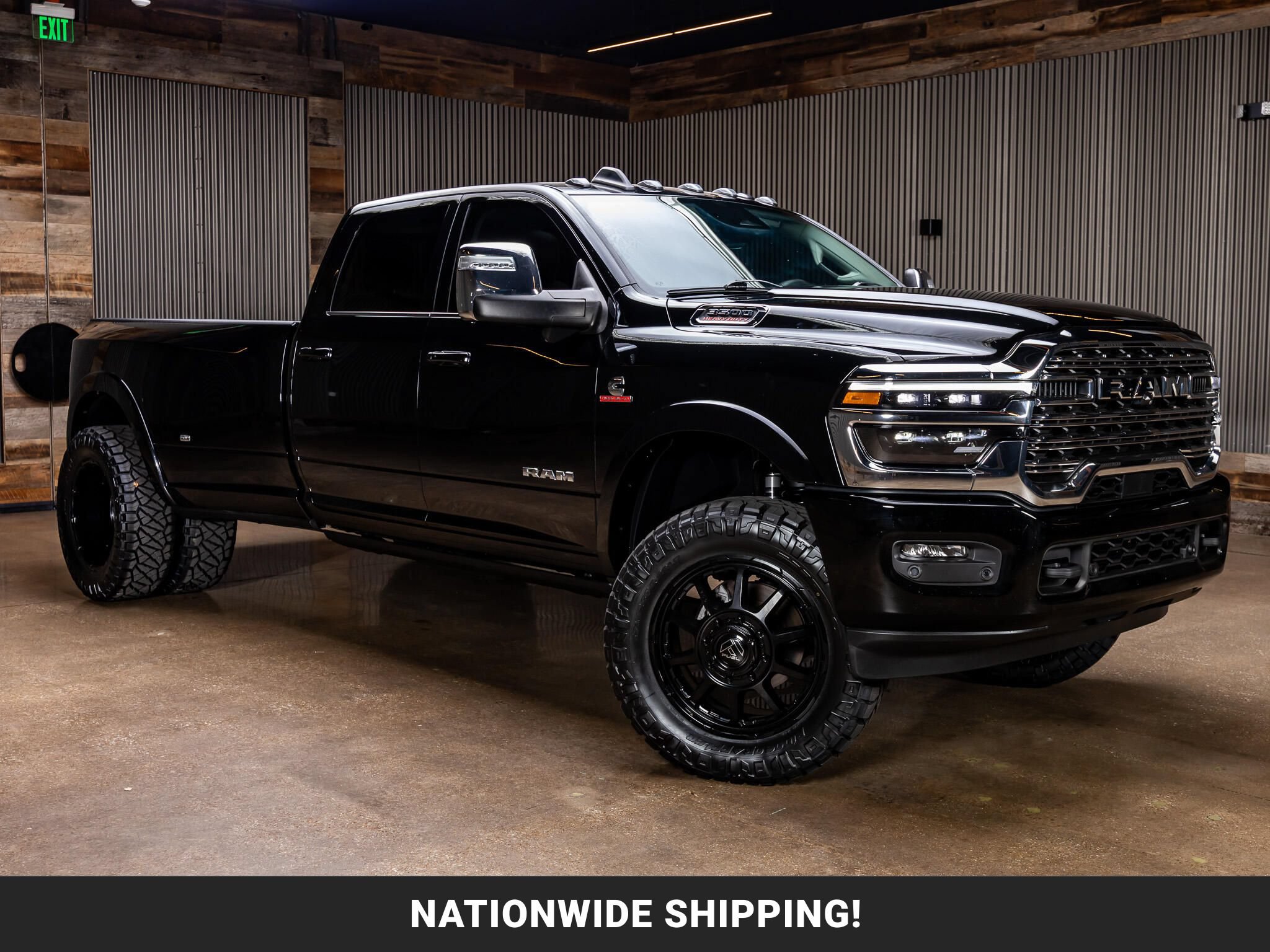 Used 2025 RAM 3500 Longhorn AWD/4WD image 1
