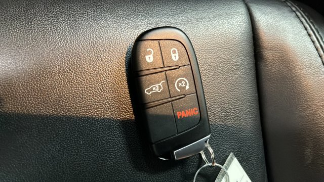 Used 2019 Jeep Grand Cherokee Limited AWD/4WD image 40