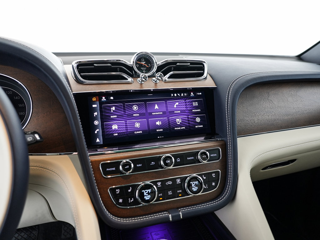 Certified 2023 Bentley Bentayga AWD/4WD image 22
