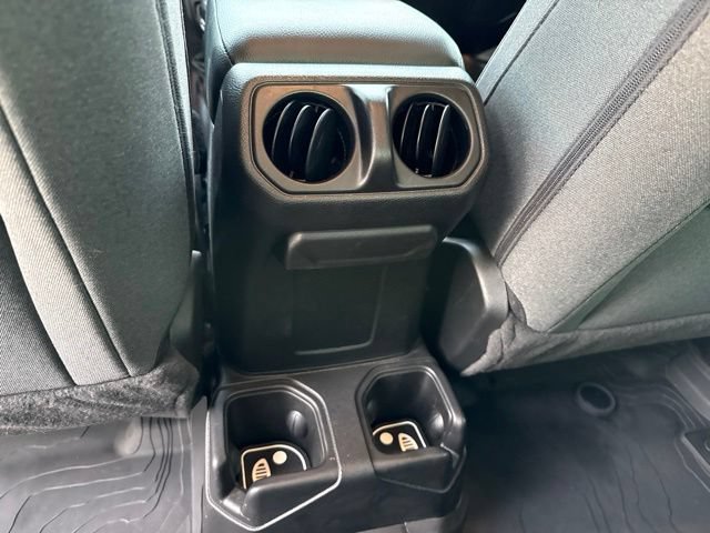 Used 2024 Jeep Gladiator Sport AWD/4WD image 23