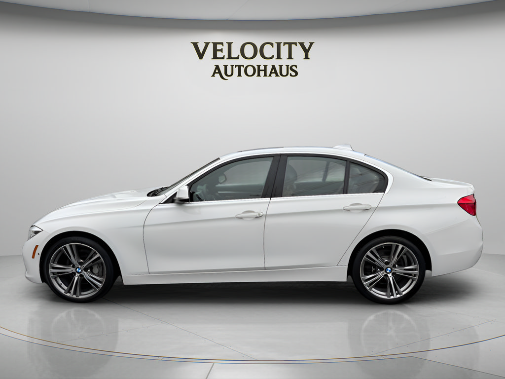 Used 2017 BMW 340i xDrive Sedan AWD/4WD image 4