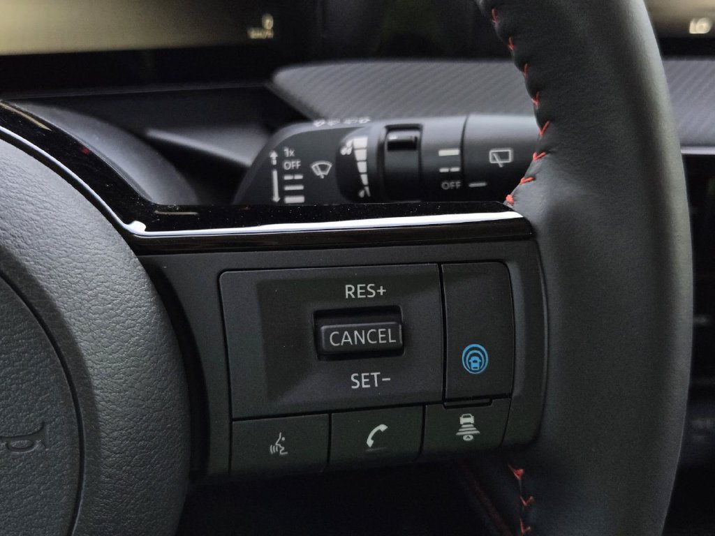 New 2026 Nissan Kicks SR w/ SR Premium Package FWD image 27