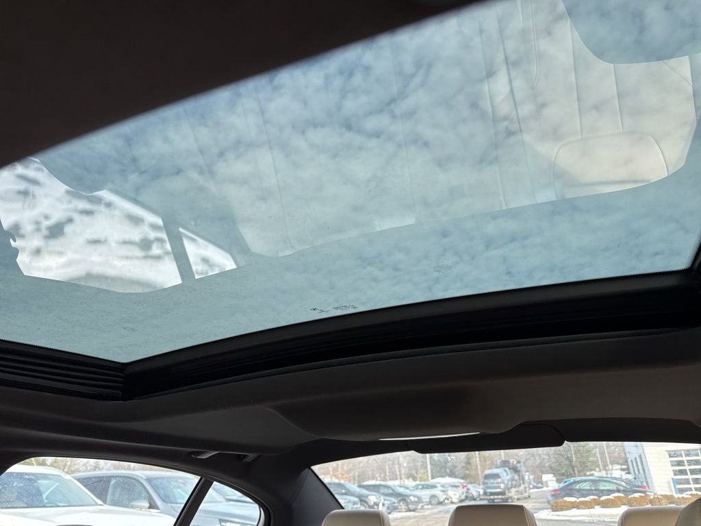 Used 2021 BMW 530i xDrive w/ Convenience Package image 18