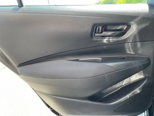 Used 2025 Toyota Corolla LE FWD image 22
