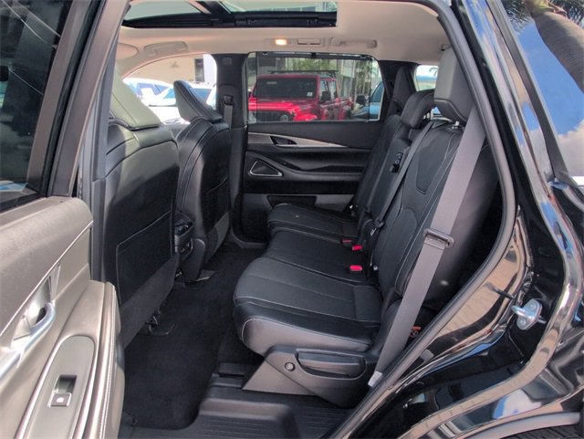 Used 2022 INFINITI QX60 Luxe w/ Vision Package image 7