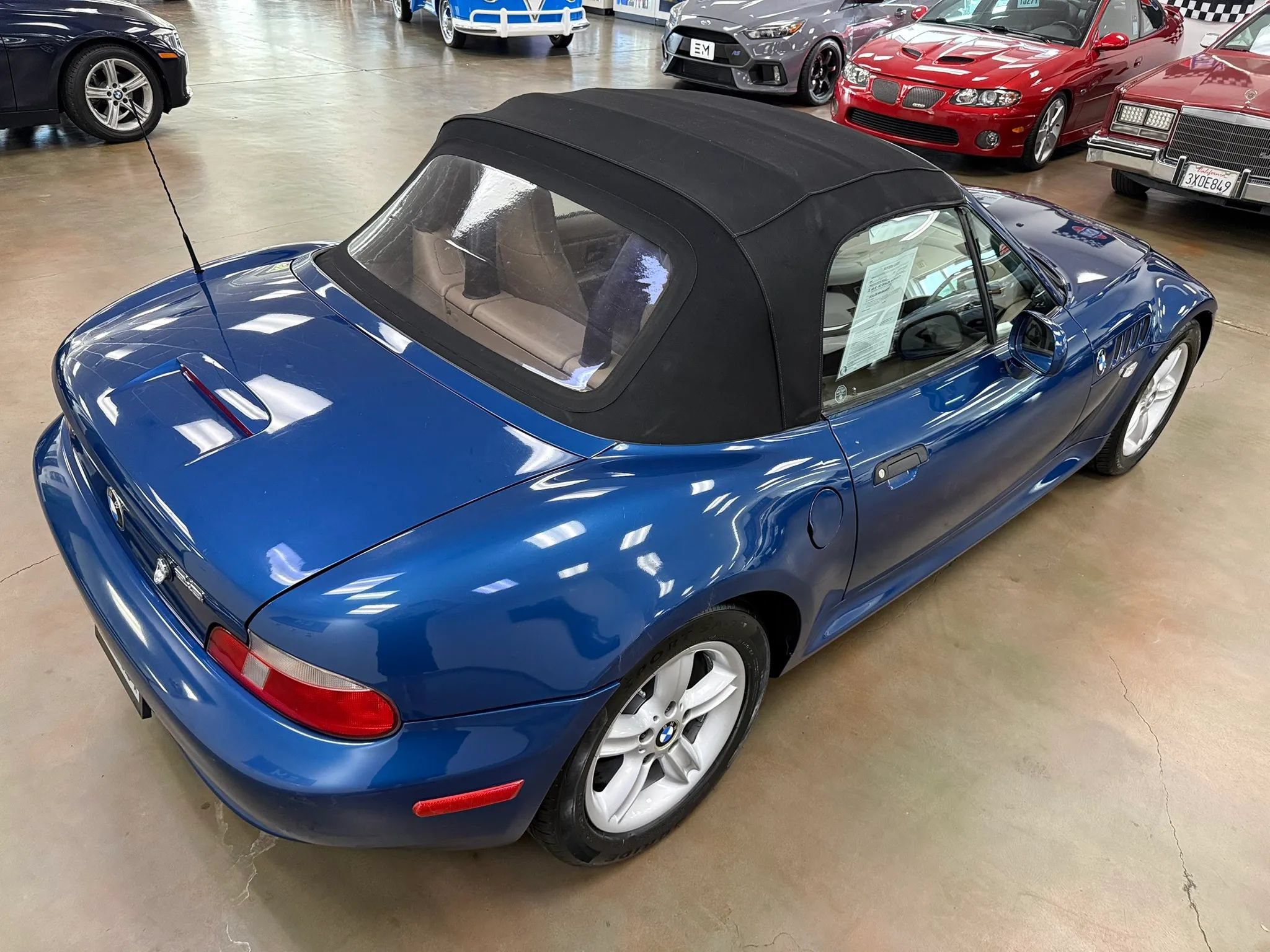 Used 2000 BMW Z3 2.5i RWD image 5