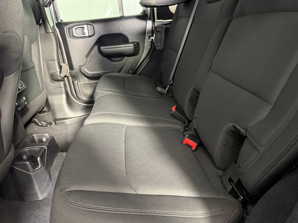 Used 2018 Jeep Wrangler Unlimited Sport S AWD/4WD image 22