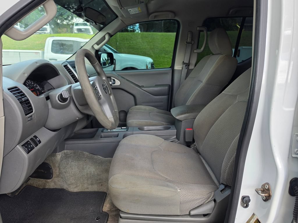 Used 2016 Nissan Frontier SV RWD image 7