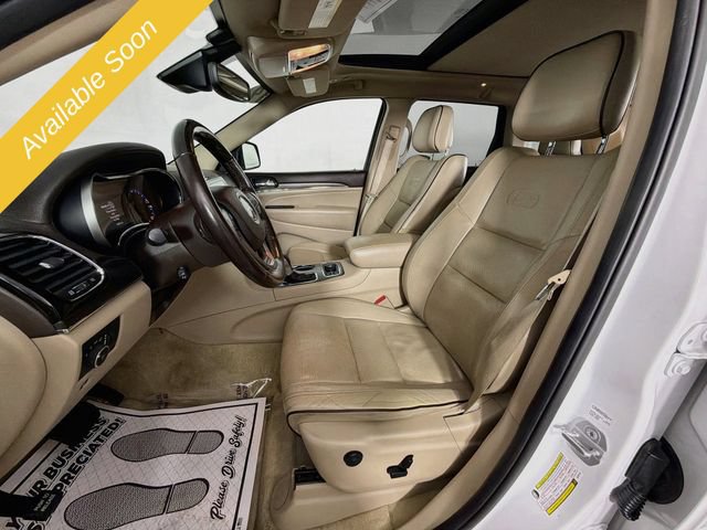 Used 2019 Jeep Grand Cherokee Overland w/ Jeep Active Safety Group AWD/4WD image 21