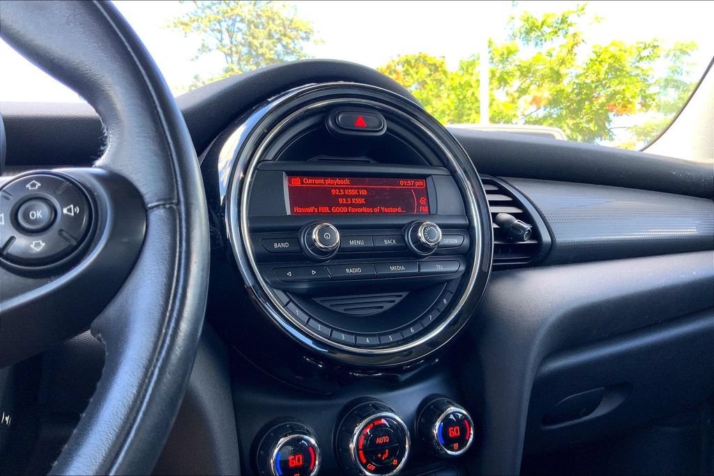 Used 2016 MINI Cooper 4-Door Hardtop FWD image 15