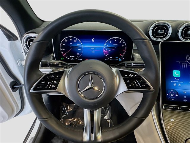 Used 2025 Mercedes-Benz GLC 300 4MATIC image 11