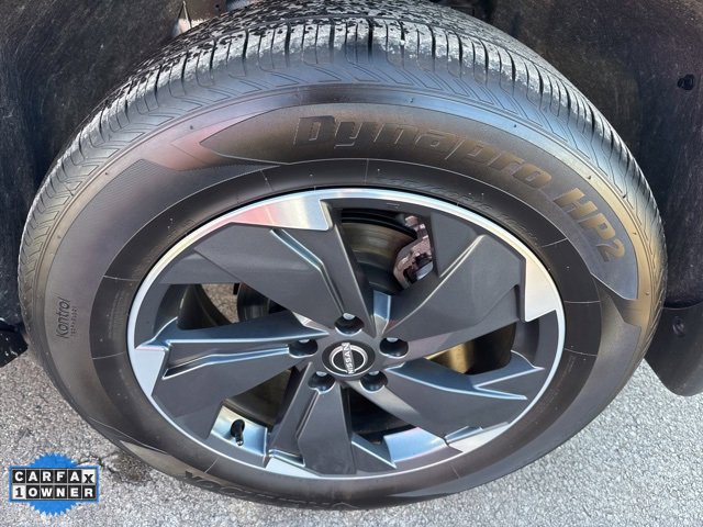 Certified 2025 Nissan Rogue SV image 33