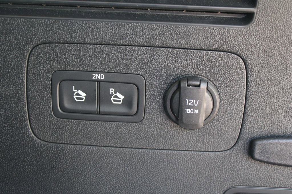 Certified 2023 Kia Sorento SX FWD image 11