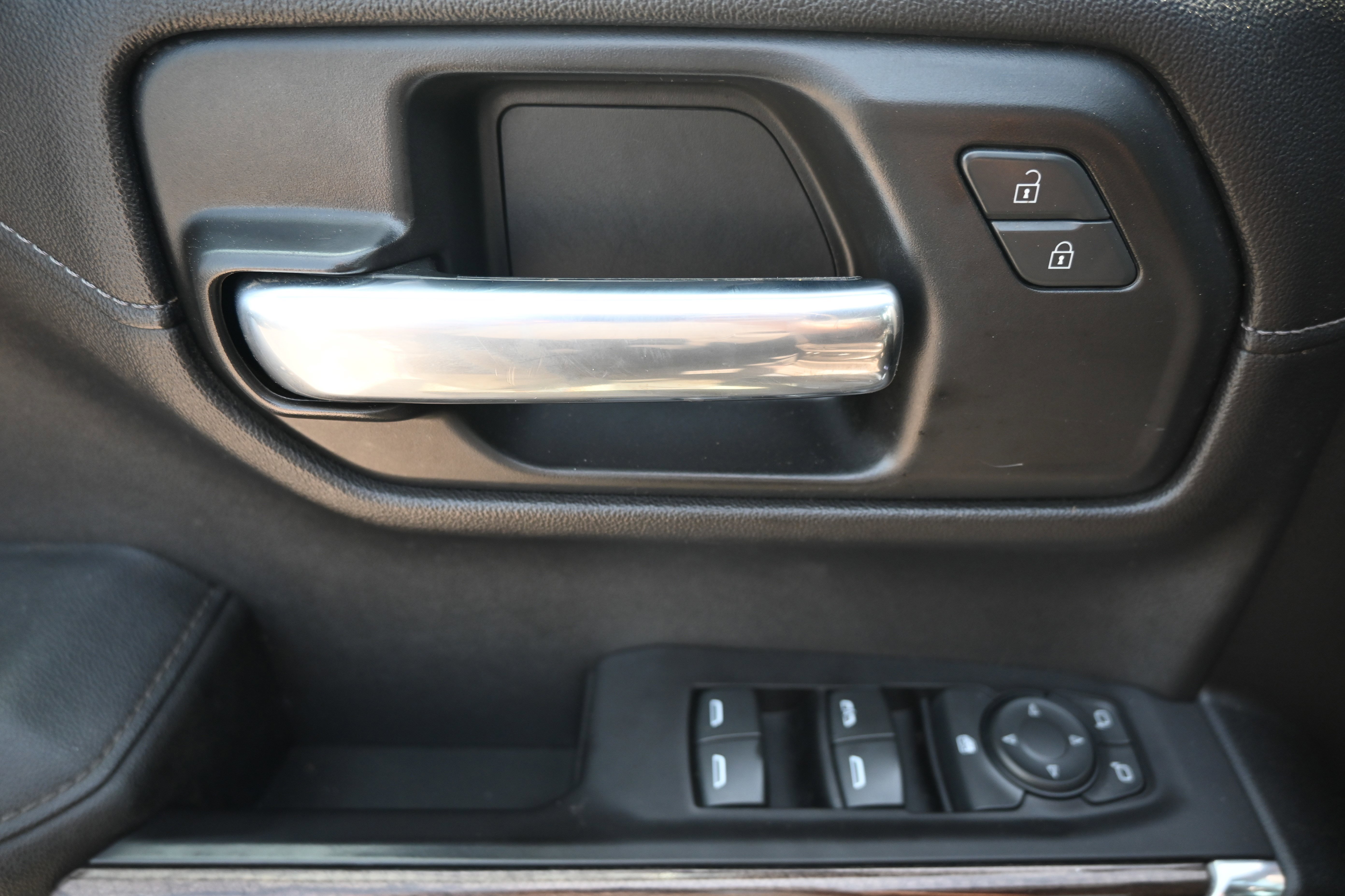 Used 2020 Chevrolet Silverado 1500 RST w/ All-Star Edition image 30