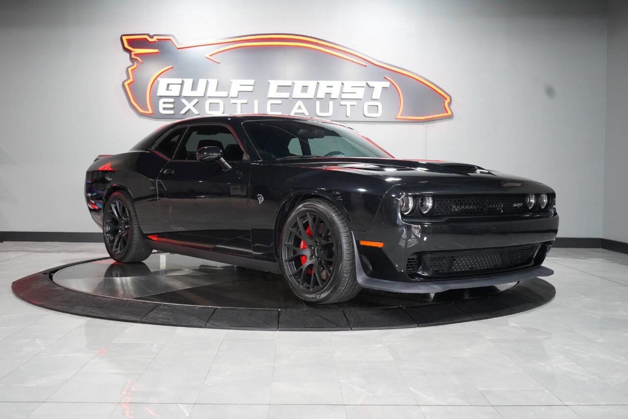 Used 2015 Dodge Challenger SRT Hellcat image 17