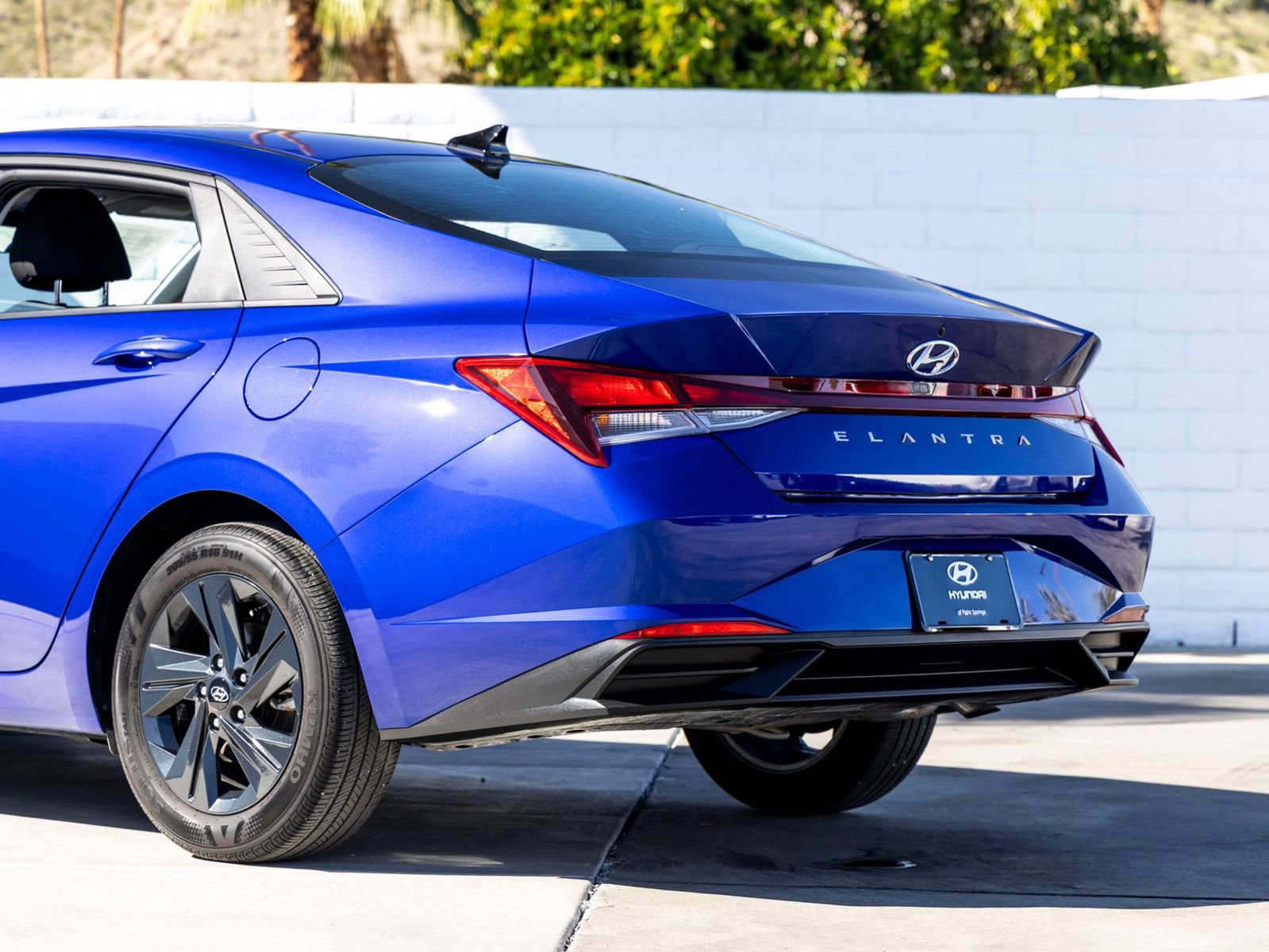 Used 2023 Hyundai Elantra SEL w/ Cargo Package image 8