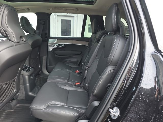 New 2026 Volvo XC90 T8 Ultra w/ Protection Package image 17