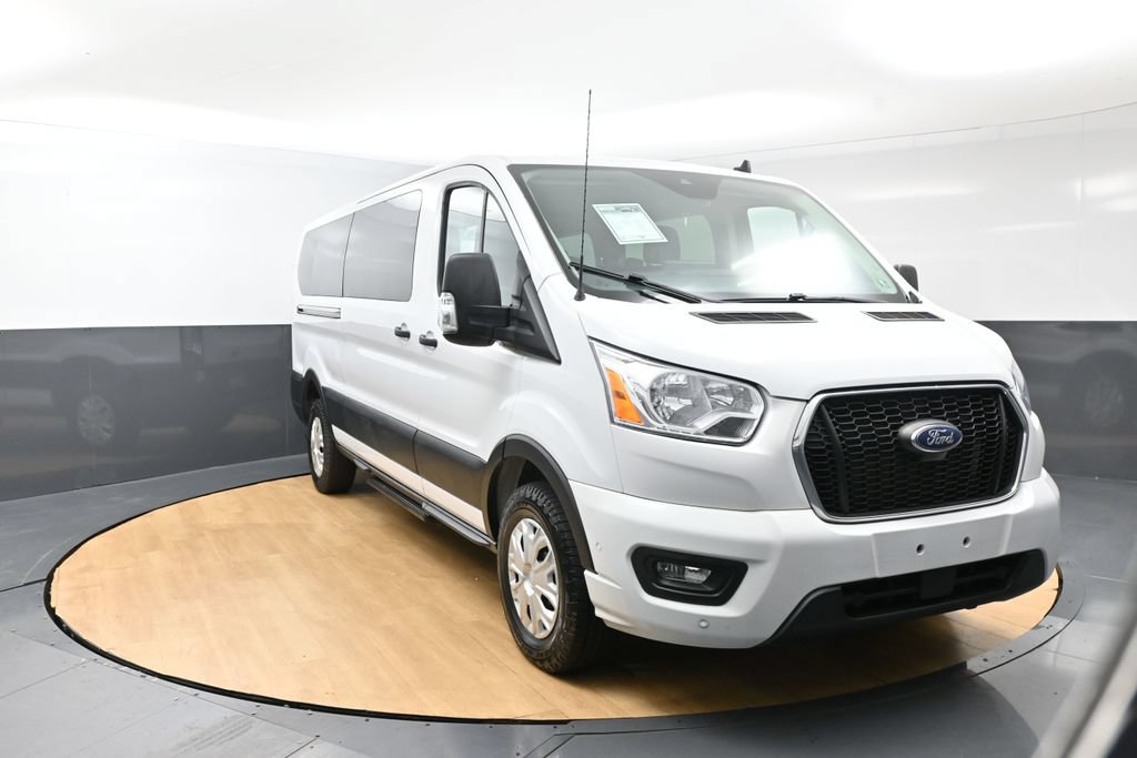 Used 2022 Ford Transit 350 XLT RWD image 3