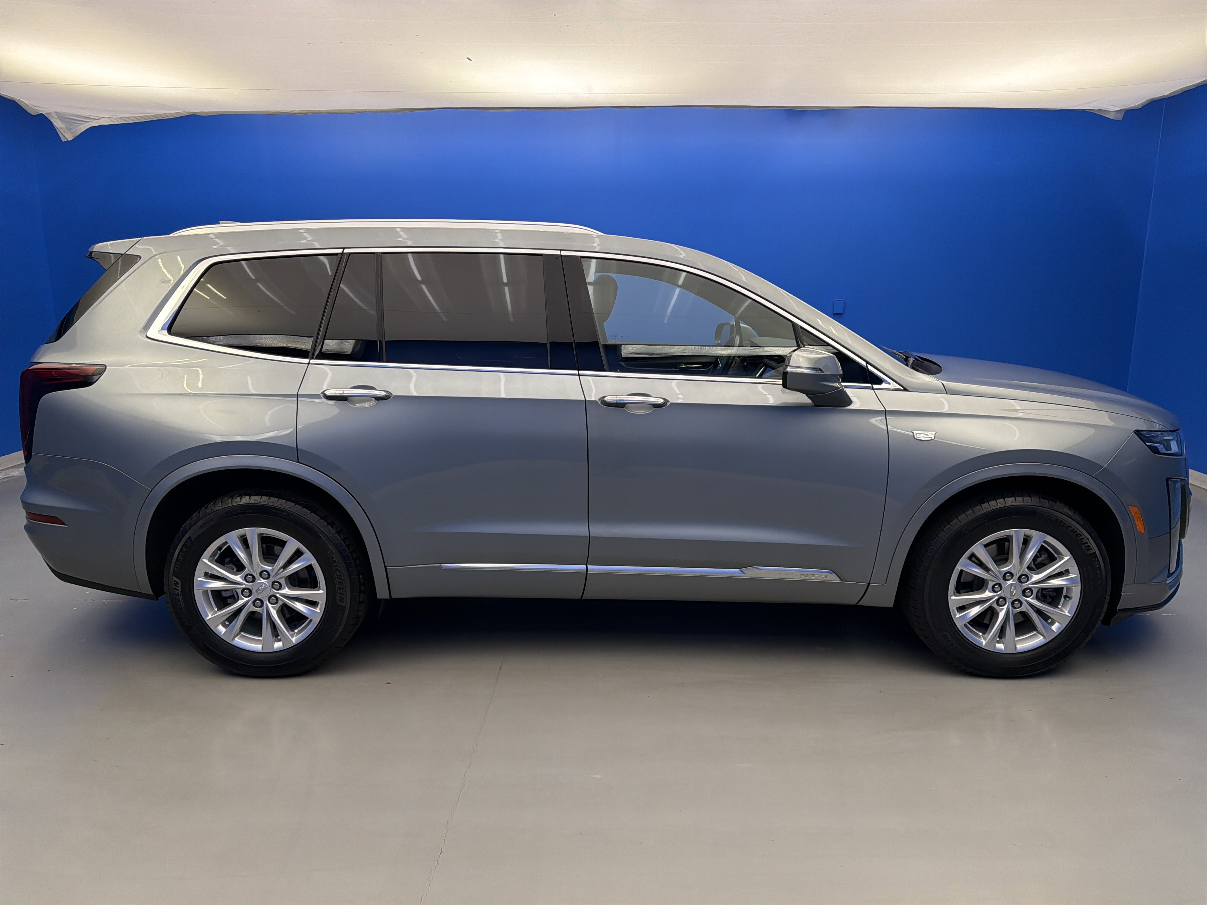 Used 2023 Cadillac XT6 Luxury image 8