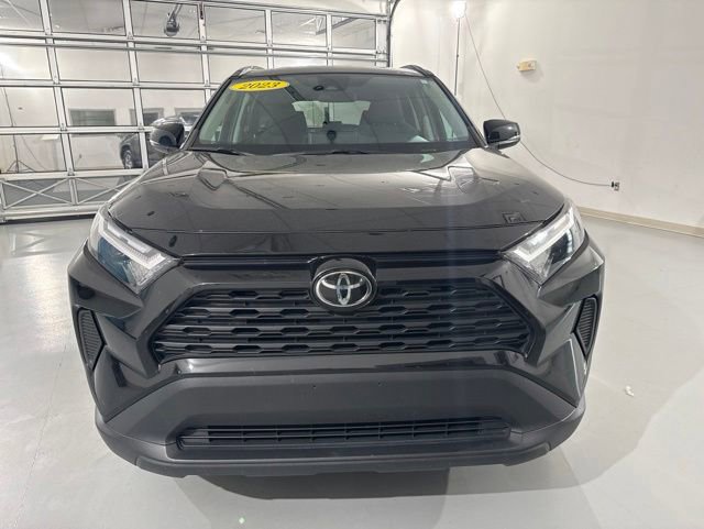 Used 2023 Toyota RAV4 XLE FWD image 2