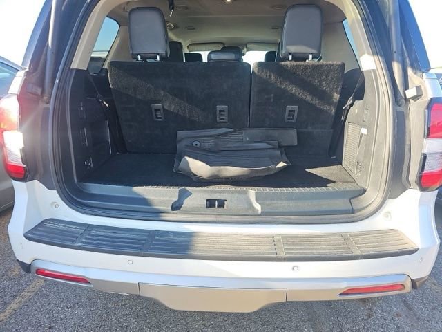 Used 2024 Ford Expedition XLT AWD/4WD image 18