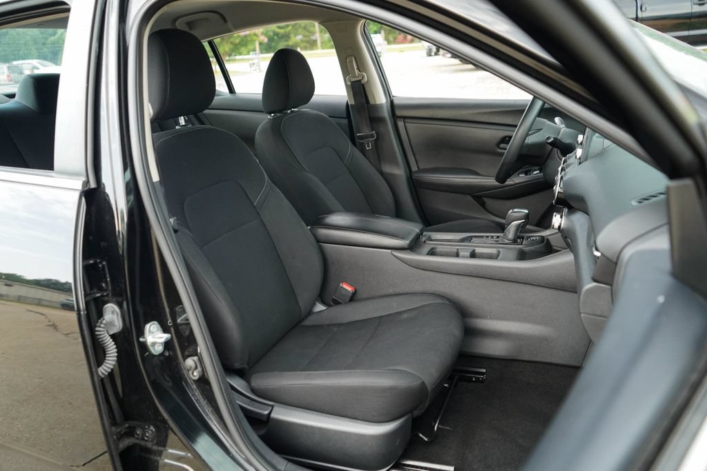 Used 2024 Nissan Sentra S FWD image 13