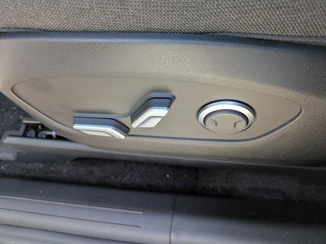 New 2026 Hyundai Ioniq 9 S image 17