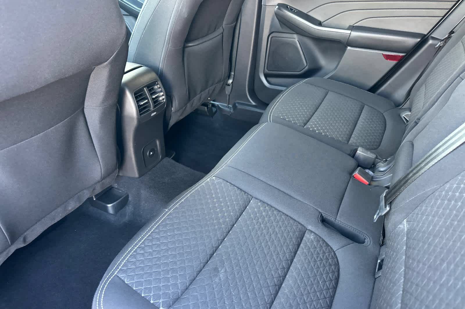 Used 2024 Ford Escape Active AWD/4WD image 4