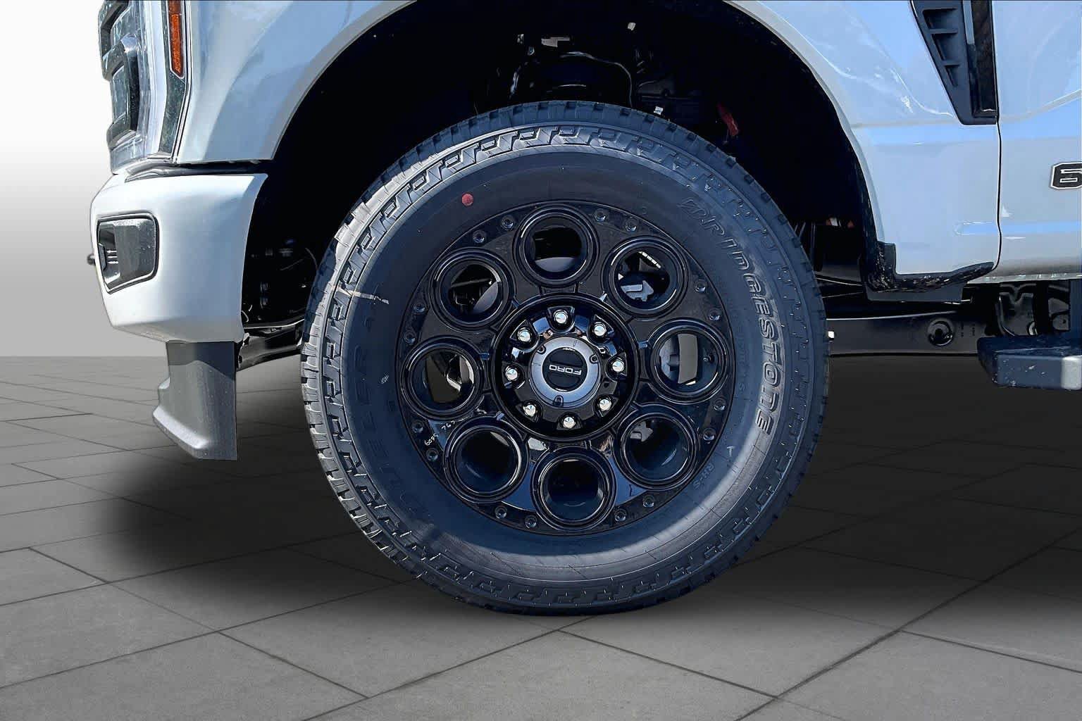New 2026 Ford F250 XLT w/ XLT Premium Package AWD/4WD image 12