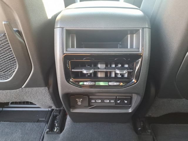 Certified 2026 Jeep Grand Cherokee Limited w/ Limited Altitude Package AWD/4WD image 29