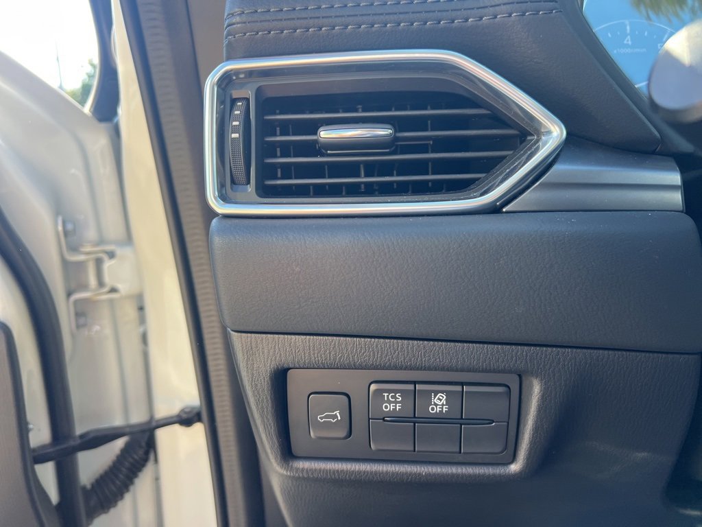 Used 2018 MAZDA CX-5 Touring w/ Preferred Equipment Package image 29