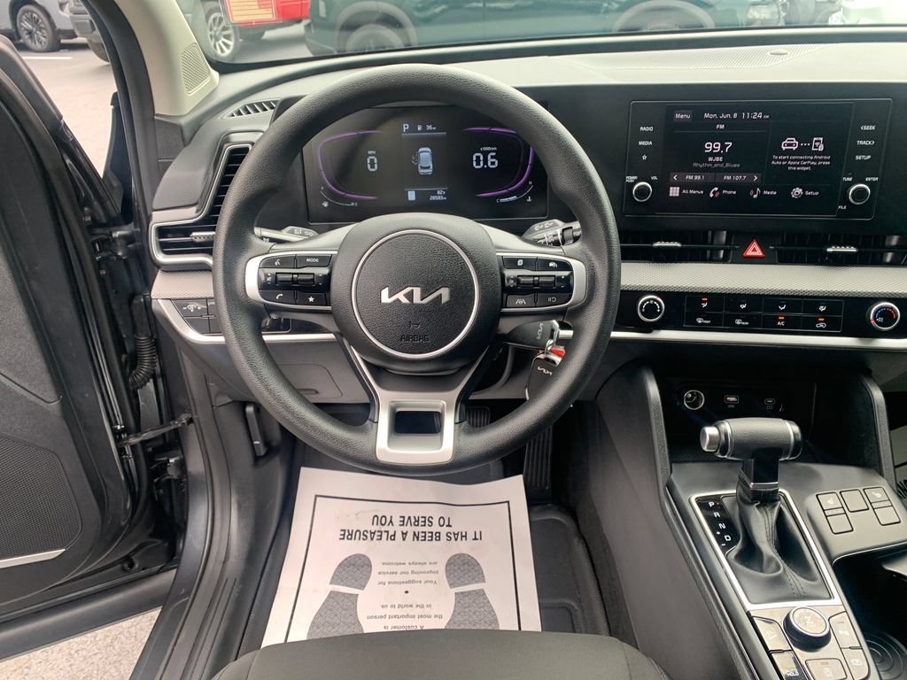 Used 2023 Kia Sportage LX AWD/4WD image 17