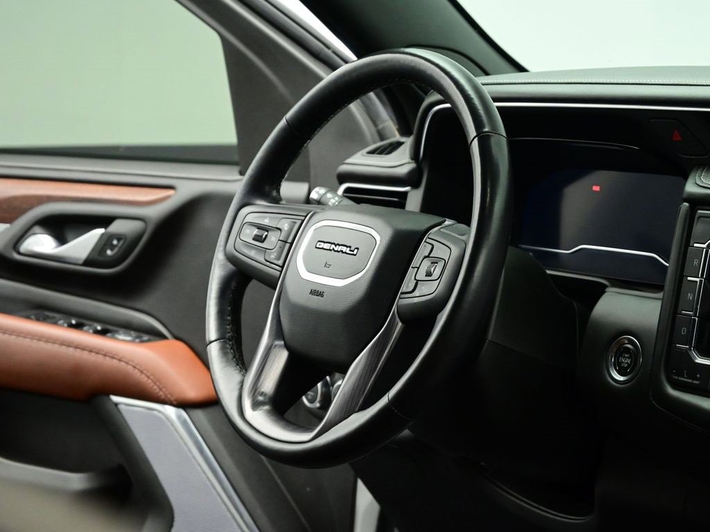 Used 2023 GMC Yukon XL Denali Ultimate image 40