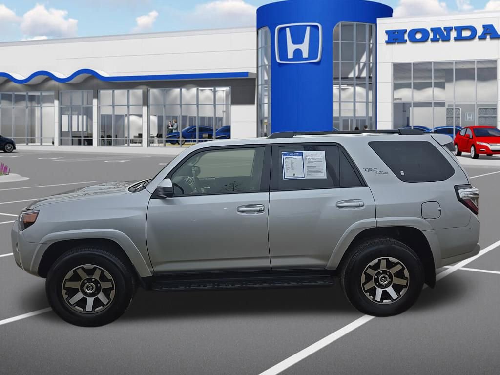 Used 2024 Toyota 4Runner TRD Off-Road image 5