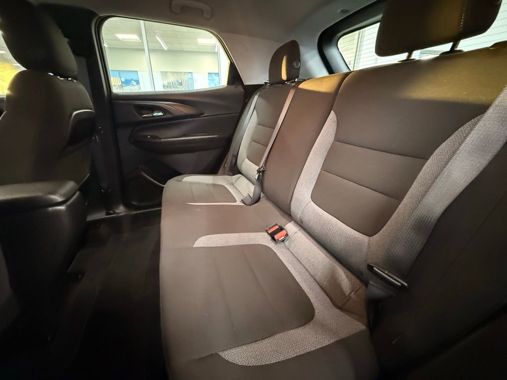 Used 2021 Chevrolet TrailBlazer LS image 20
