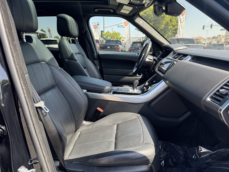 Used 2020 Land Rover Range Rover Sport SE AWD/4WD image 44