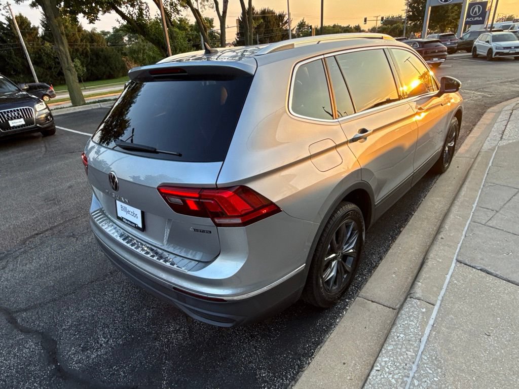 Used 2022 Volkswagen Tiguan SE AWD/4WD image 6