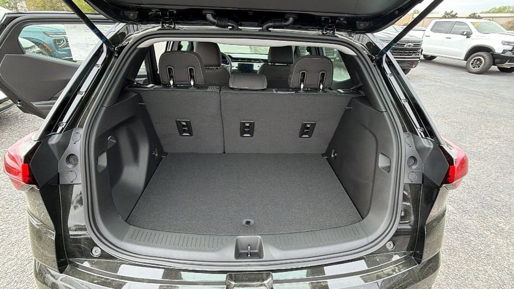 New 2027 Chevrolet Bolt LT w/ Comfort Package image 10