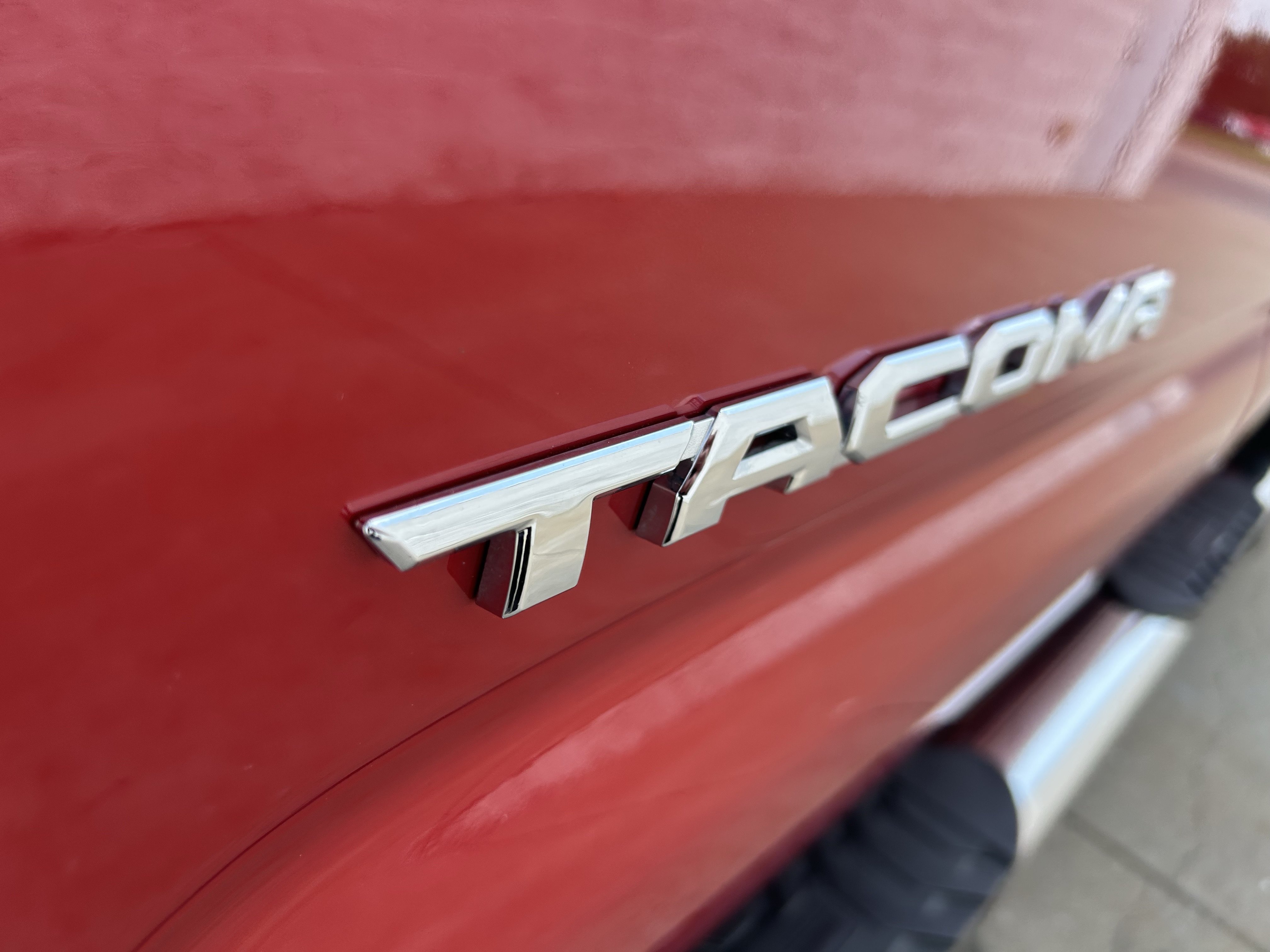 Used 2020 Toyota Tacoma TRD Sport w/ Technology Package AWD/4WD image 11