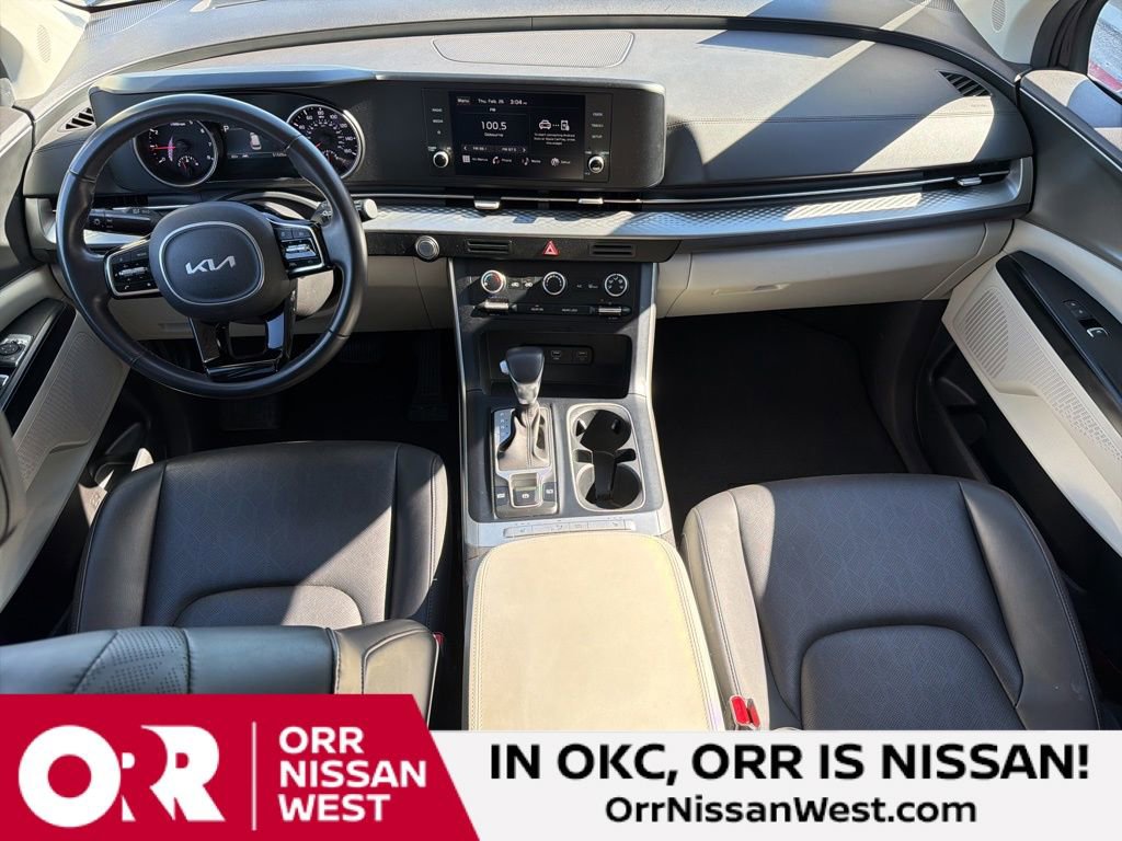 Used 2024 Kia Carnival LX image 18