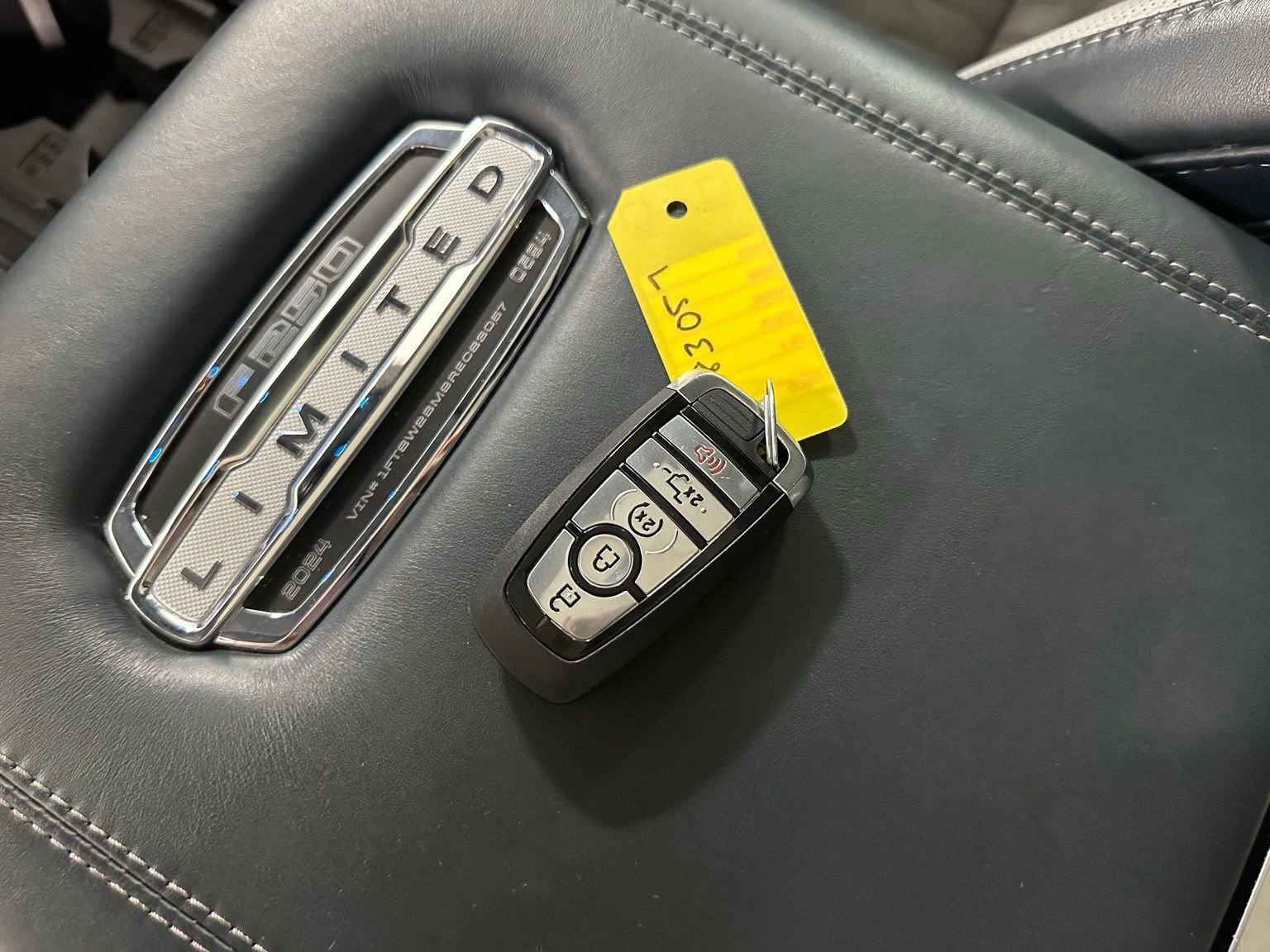 Used 2024 Ford F250 Limited w/ FX4 Off-Road Package image 42