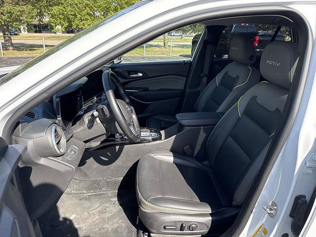 Used 2024 Chevrolet Trax ACTIV w/ Driver Confidence Package FWD image 41